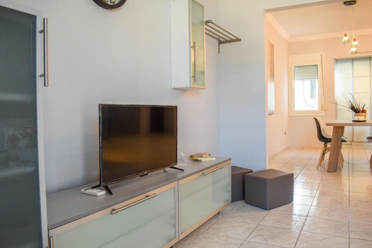 Willa Cozy Flat On The Main Square, 10Min To The Sea Kalamata Zewnętrze zdjęcie