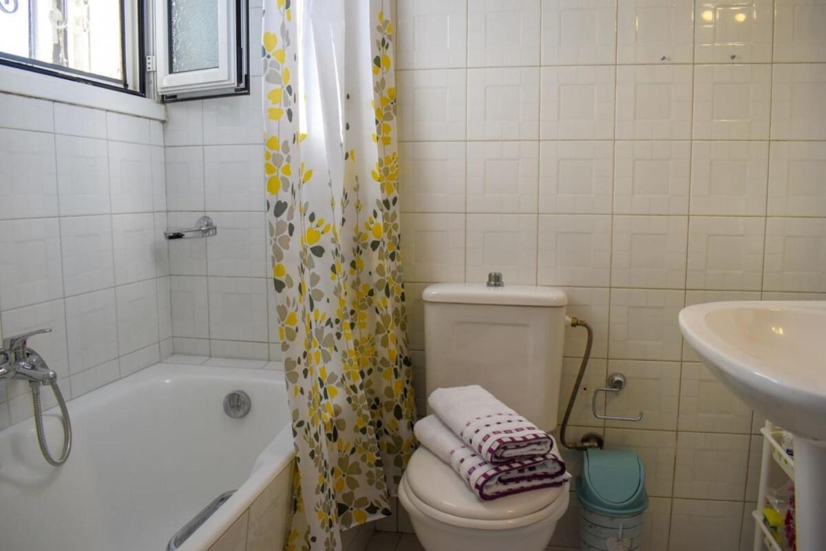 Willa Cozy Flat On The Main Square, 10Min To The Sea Kalamata Zewnętrze zdjęcie