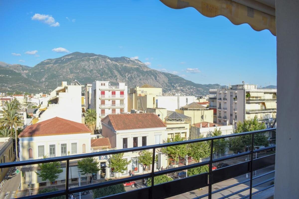 Willa Cozy Flat On The Main Square, 10Min To The Sea Kalamata Zewnętrze zdjęcie